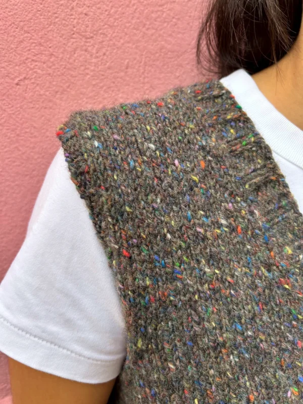 Kit Burgos en Donegal Tweed+ - Rosa Pomar – Image 2